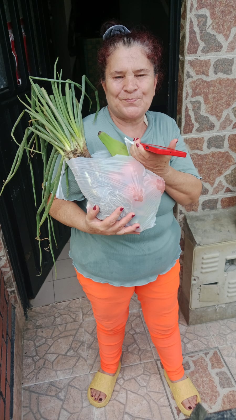 Donación de comida en el Plumón
